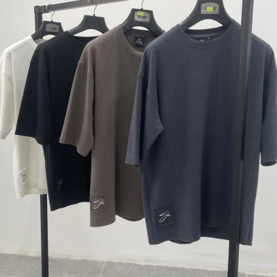 تیشرت طرح دار باکسی